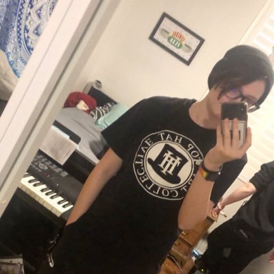 Profile Picture of Clay Smith (@AudreyS25640680) on Twitter