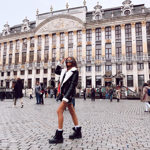 Profile Picture of Heather Pitek (@patekwater2) on Poshmark