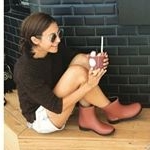 Profile Picture of D A N I  H O L L O W A Y (@dani_holloway) on Instagram