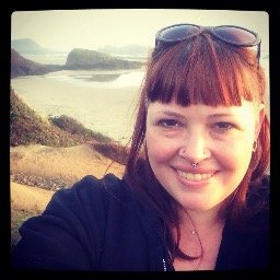 Profile Picture of Hilary H. Whitmore (@hilary_whitmore) on Twitter