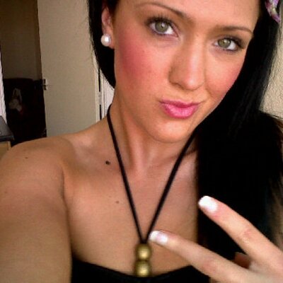 Profile Picture of Keely S Roberts (@Kee_Roberts) on Twitter