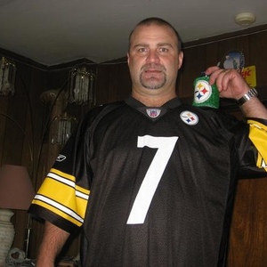 Profile Picture of Larry Ruffaner (@ld_ruff1) on Myspace