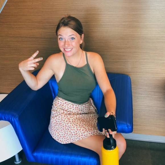 Profile Picture of Brianna Peele (@sissy8gummys) on Poshmark