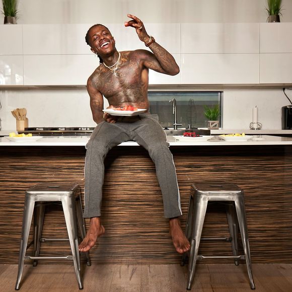 Keyan Blackshear - Poshmark Profile Picture of Keyan Blackshear (@dopexliving) on Poshmark