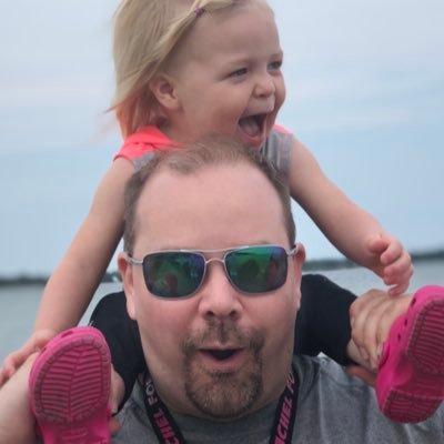 Profile Picture of Chris Moehr (@@cmoehr) on Twitter