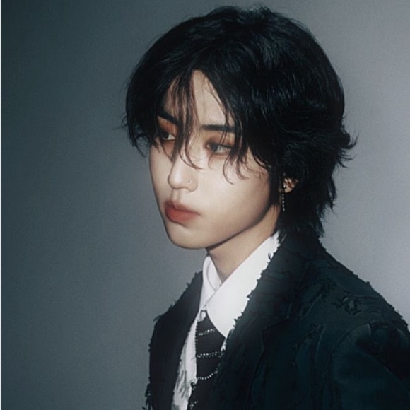 Profile Picture of Bellamy Tucciarone (@bells_143) on Poshmark