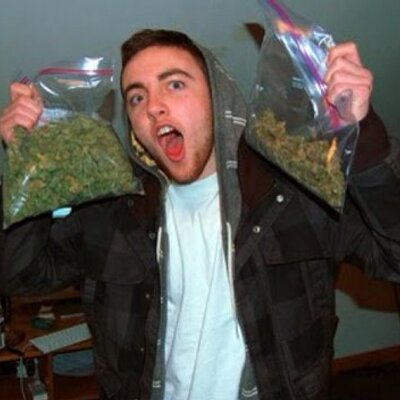 Profile Picture of Robert M. (@Fuego_Soles) on Twitter