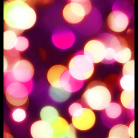 Profile Picture of Amanda Bonine (@abonine) on Poshmark