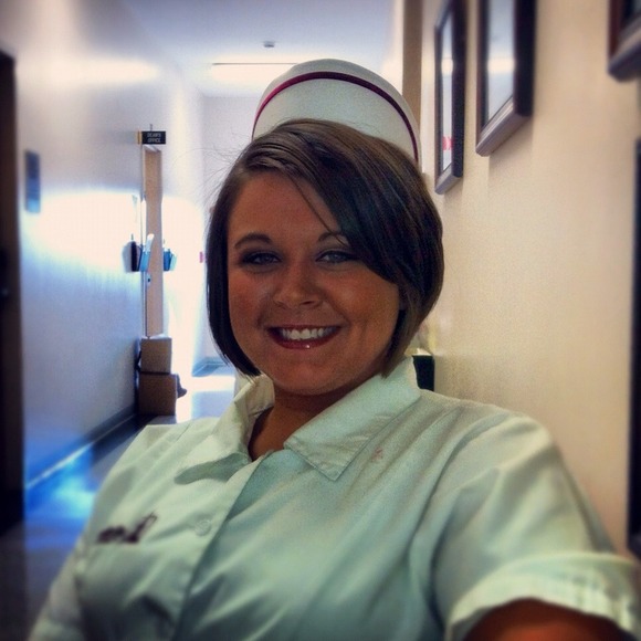 Christy Burriss - Poshmark Profile Picture of Christy Burriss (@christyb2) on Poshmark