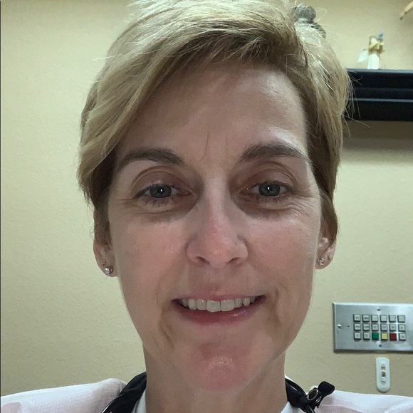 Jamie Stamp - Poshmark Profile Picture of Jamie Stamp (@jamiestamp) on Poshmark