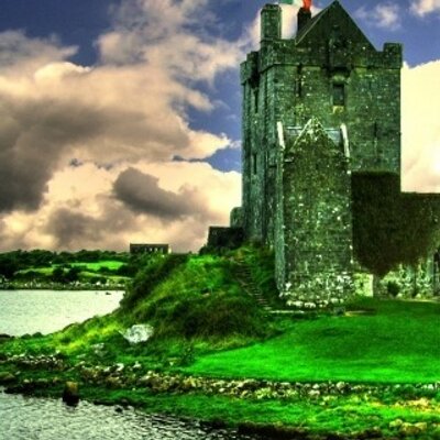 Profile Picture of Ava Burch (@burchava) on Twitter