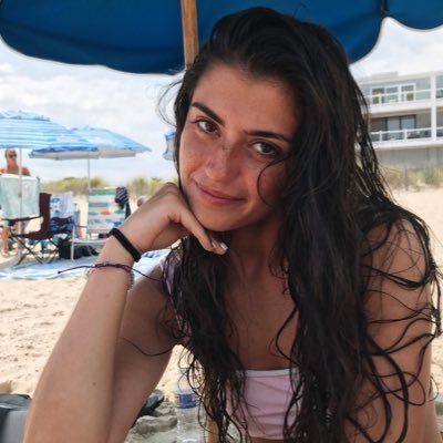 Profile Picture of Adriana (@adriana_damore) on Twitter
