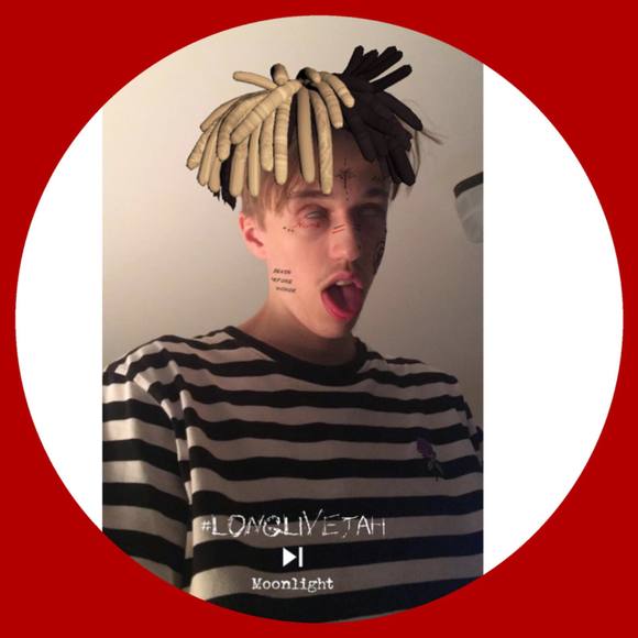 Profile Photo of Ian Johnson (@ianj1000) on Poshmark