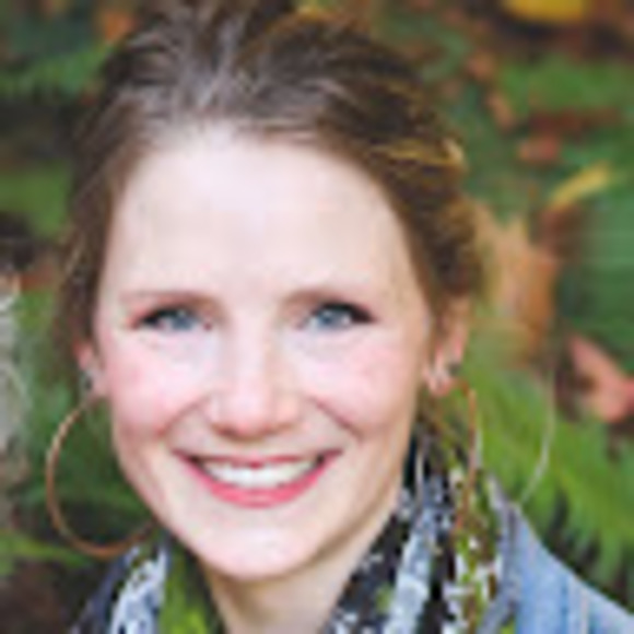 Profile Picture of Rachel Hinnen (@athenaspdx) on Poshmark