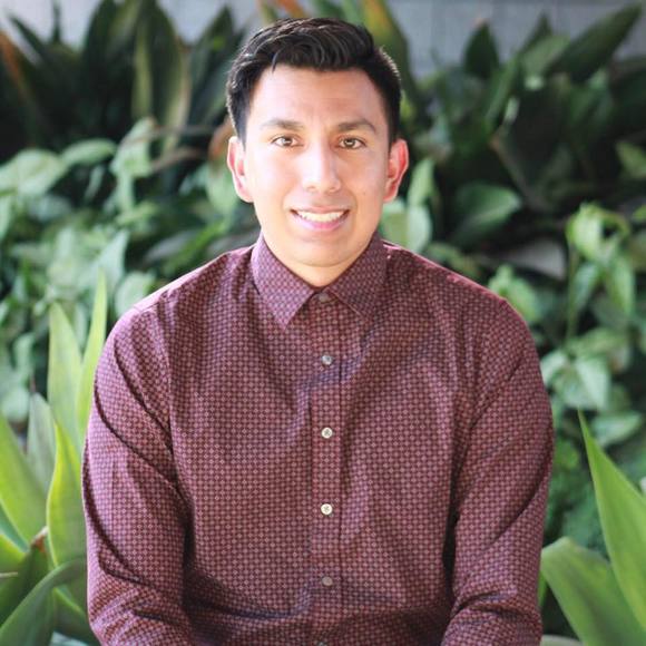 Profile Picture of Adrian Maciel (@adrian2410) on Poshmark