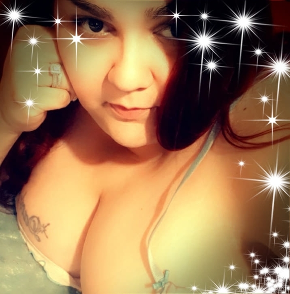 Profile Picture of Jasmary Garner (@labebedulce04) on Poshmark