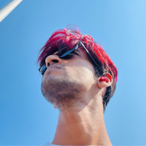 Profile Picture of Joy (@ursol) on Poshmark