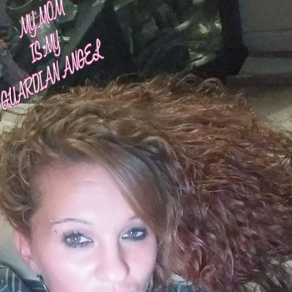 Profile Picture of Tara Moody (@taramoody144) on Poshmark