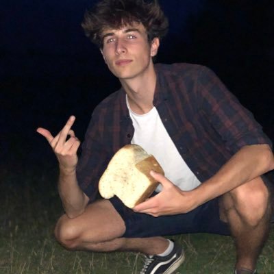 Profile Picture of Tyler Webb (@_TylerWebb) on Twitter