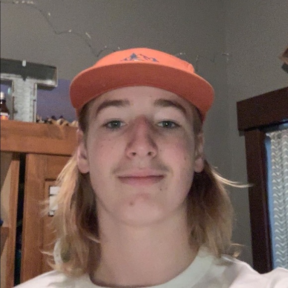 Profile Picture of Keldon Weidkamp (@keldxweidkamp) on Poshmark