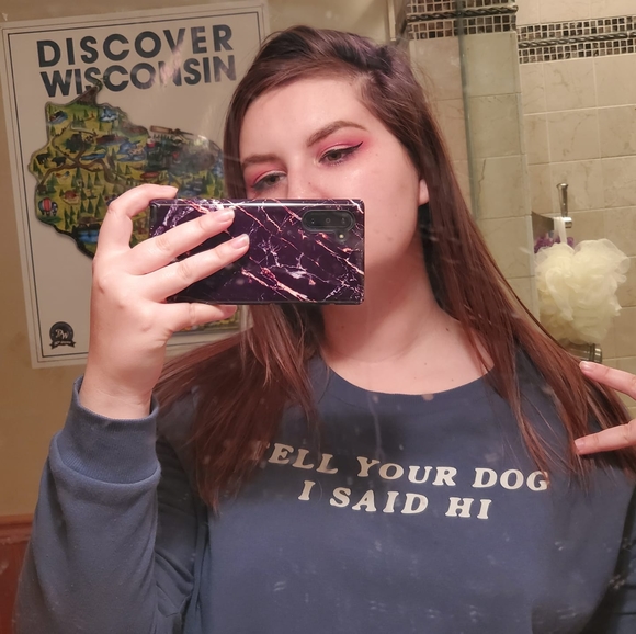 Profile Picture of Danielle Bray (@danielle_bray) on Poshmark