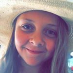Profile Picture of Melanie Pollock (@17_no_honey_no_17) on Instagram