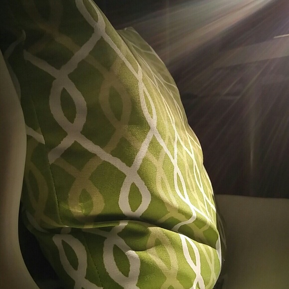 Profile Picture of Jin Zeng (@jadenmom33) on Poshmark