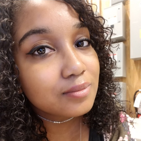 Profile Picture of Jasmine Randall (@jasr23) on Poshmark