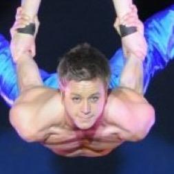Profile Picture of Ian Jarvis (@ianjarviscircus) on Twitter