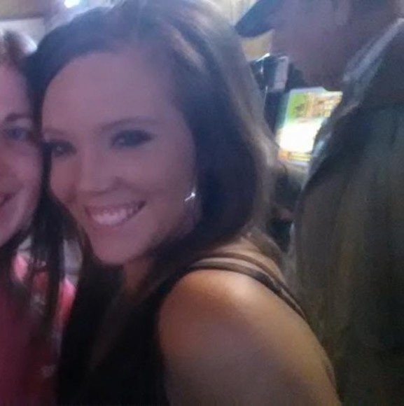 Profile Picture of Nicole Coltren (@nc2190) on Poshmark