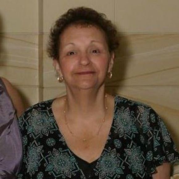 Profile Picture of Judi Michnicki (@sweetcheeks08) on Poshmark