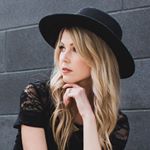 Profile Picture of Beth Vaughn Burns (@bethjvaughn) on Instagram