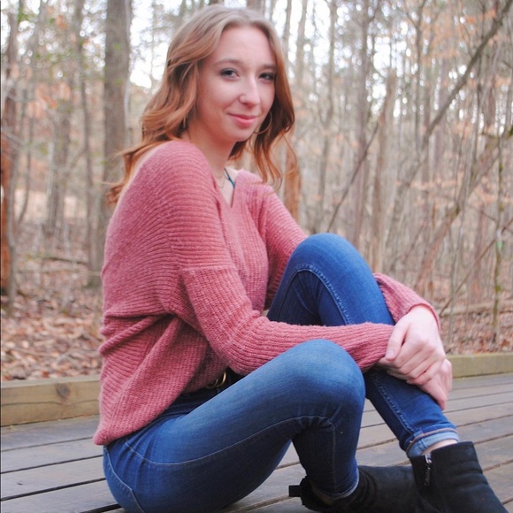 Profile Picture of Carleigh Gupton (@carleigh_gupton) on Poshmark