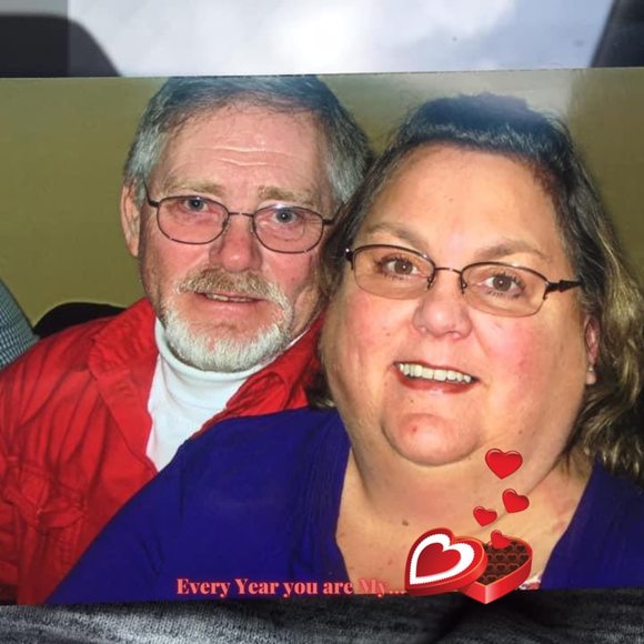 Profile Picture of Cheryl Barlow-downs (@cherylbarlow732) on Poshmark
