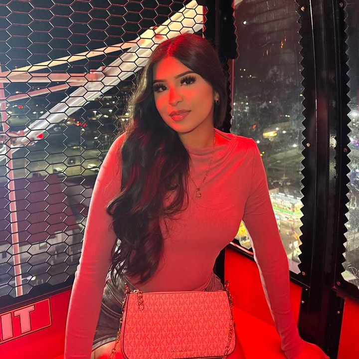 Profile Picture of janet (@janettjaramilloo) on Tiktok