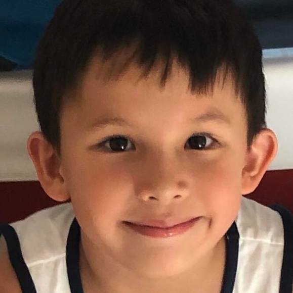 Profile Picture of Jaima Yates (@jsunshine12) on Poshmark