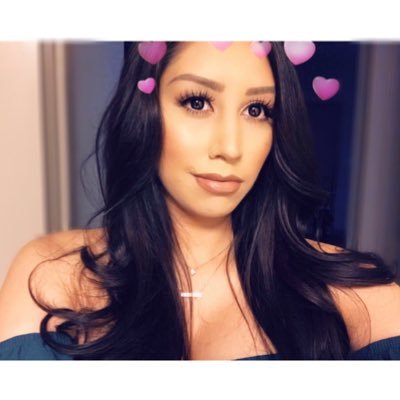 Profile Picture of Nora Gonzalez (@noragonzalez08) on Twitter