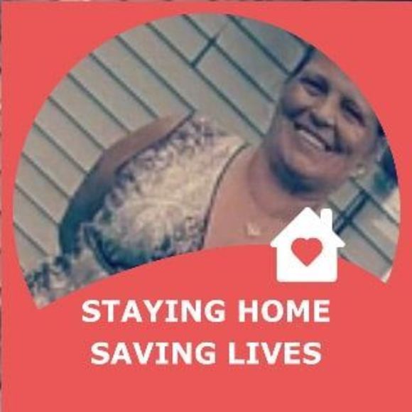 Profile Picture of Lisa Sharp (@lisagsharp1965) on Poshmark