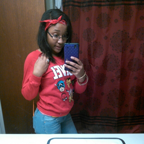 Profile Picture of Kuwuanna Mayhue (@kuwuanna) on Poshmark