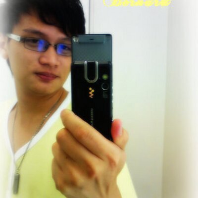 Profile Picture of Bernard Tang (@Bernard90Tang) on Twitter