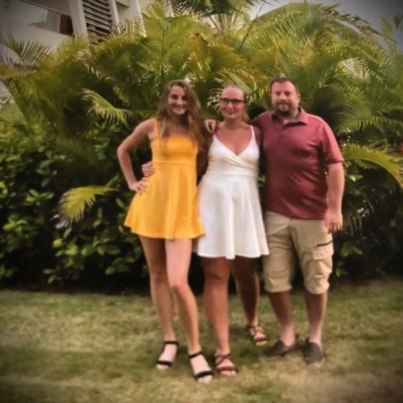 Profile Picture of Bobbi joe Vandervort (@bobbijoe_01) on Poshmark
