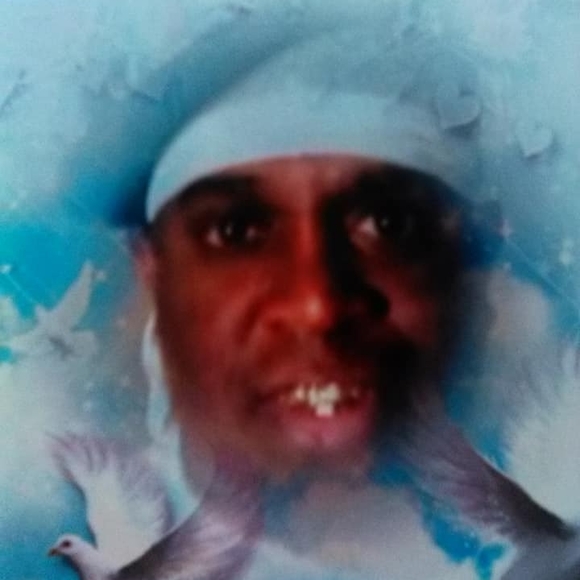 Profile Picture of Alfred Moore (@alfredmoore) on Poshmark