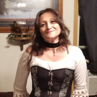Profile Picture of Ruby Mora (@RubymoraJams) on Twitter