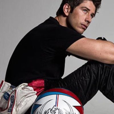 Profile Picture of Alex Jablonskion Twitter