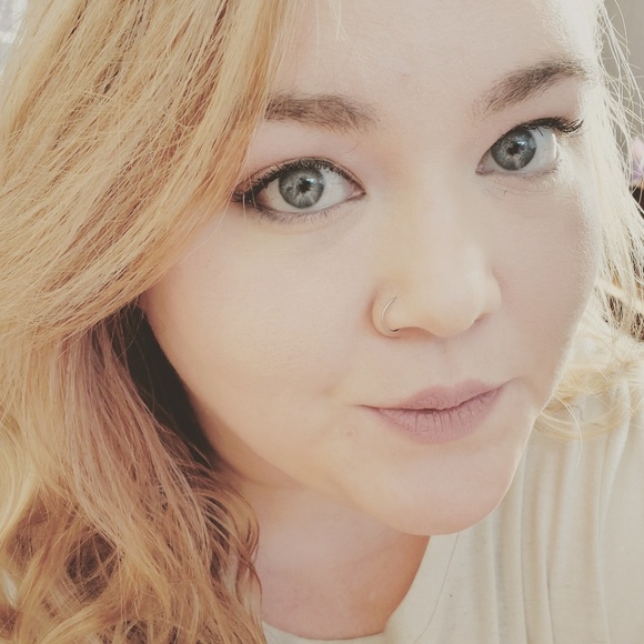 Profile Picture of Bethany Turner (@brearayne) on Poshmark