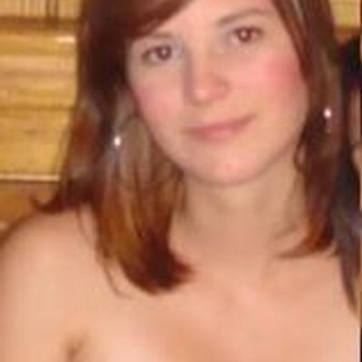 Profile Picture of Simone Medeiros (@SIMONE_LINDA) on Twitter