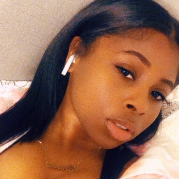 Brianna Supplee - Poshmark Profile Picture of Brianna Supplee (@bmsx1_) on Poshmark