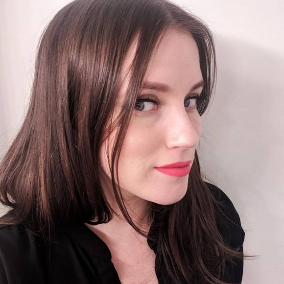 Profile Picture of Samantha Cooper (@sam_anthacooper) on Poshmark
