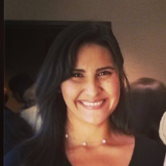 Profile Picture of Bella Steenbock (@bellasteenbo) on Poshmark