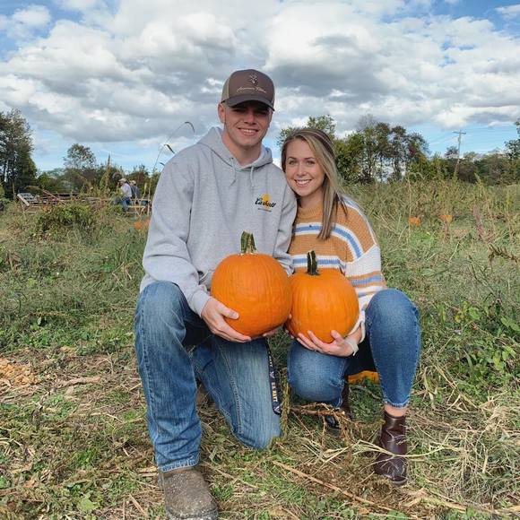 Profile Picture of Tyler Chaney (@tylerchaney598) on Poshmark